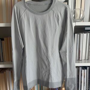 LULULEMON Gray Long Sleeve Sweater